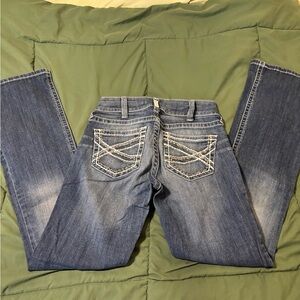 Women’s Ariat Blue Denim Jeans with Embroidered Back Pockets LIKE NEW